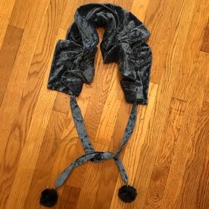 Blue crushed velvet scarf with pompom tie